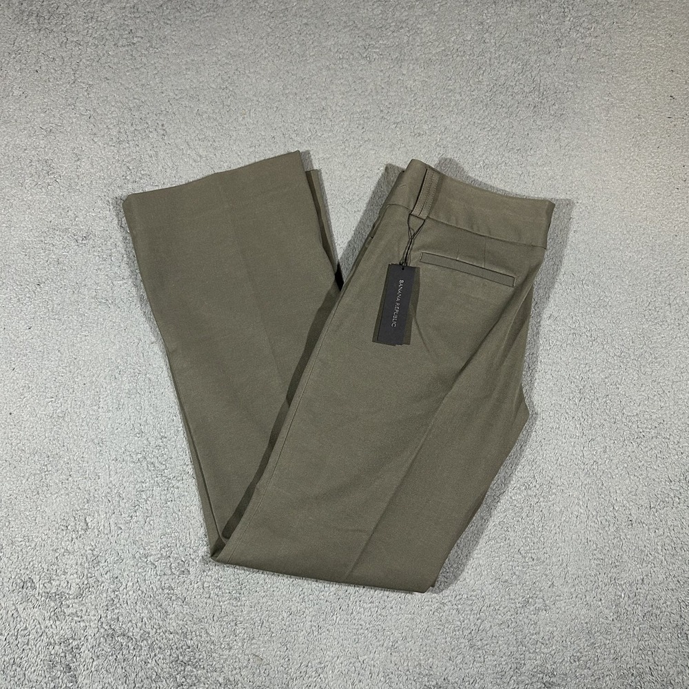 NWT Banana Republic The Sloan Fit Flare Womens 10 Olive Green Pants #4044